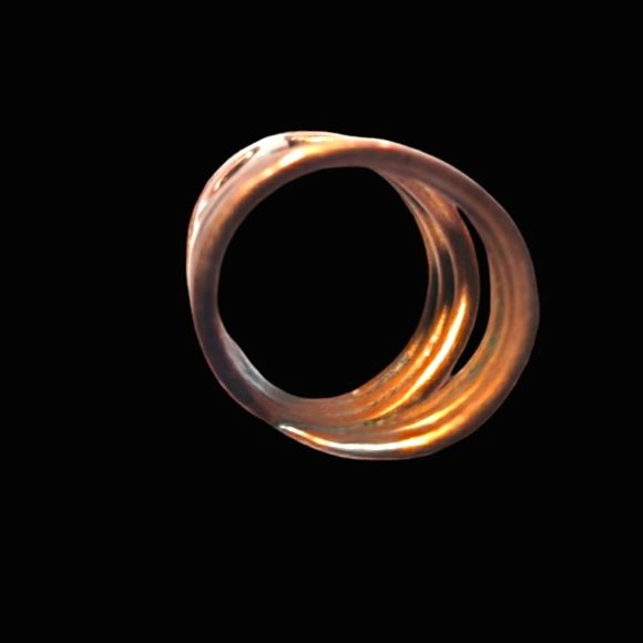 Ring - Picture 3 of 4